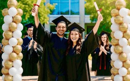 Balloon columns at a graduation ceremony on campus